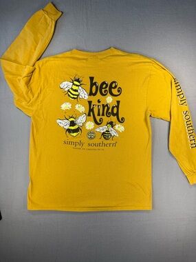 Simply Southern Yellow 'Bee Kind' Long Sleeve Tee